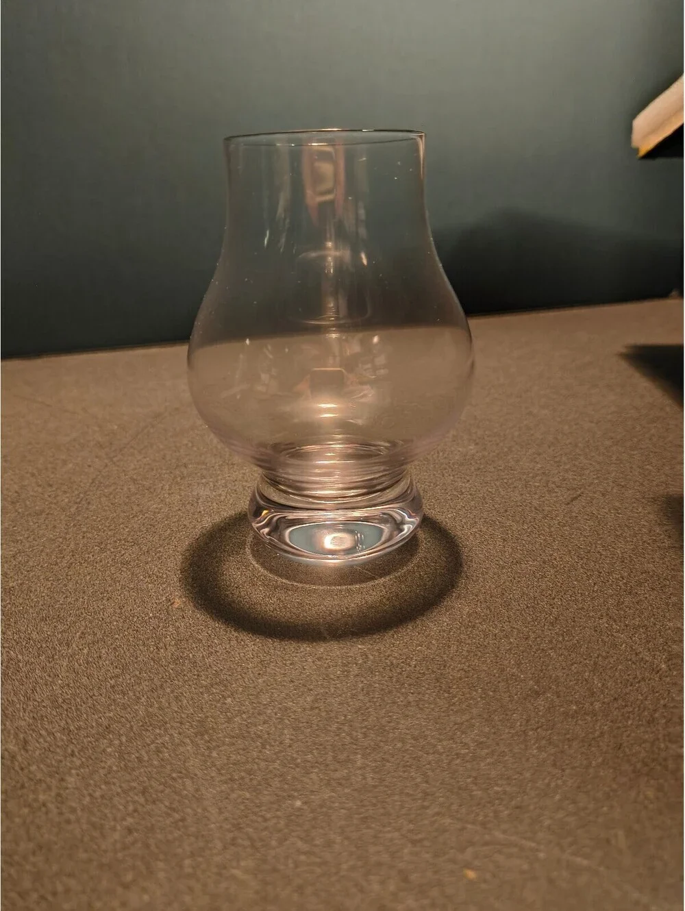 Hlukana whiskey glass set